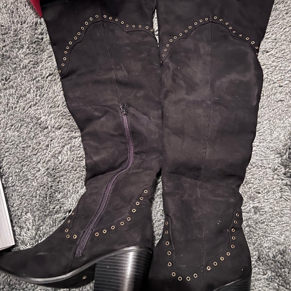 Black knee high boots